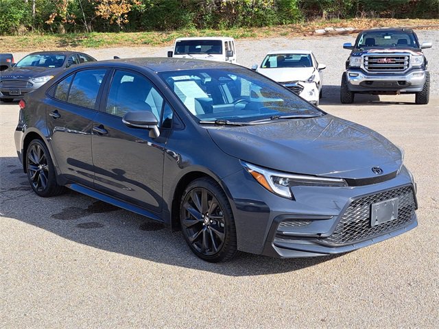 Used 2023 Toyota Corolla SE w/ Carpet Mat Package (TMS) image 7