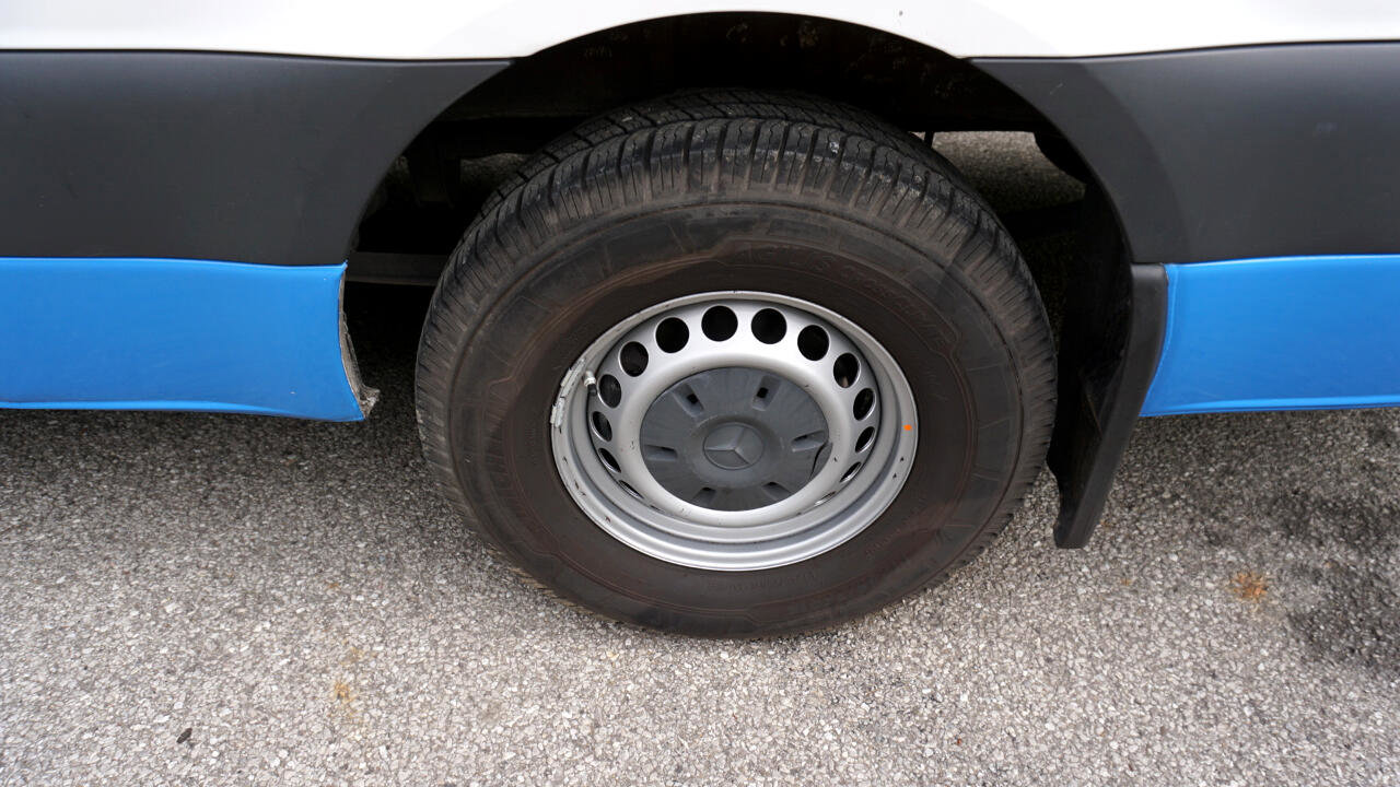 Used 2020 Mercedes-Benz Sprinter 2500 image 10