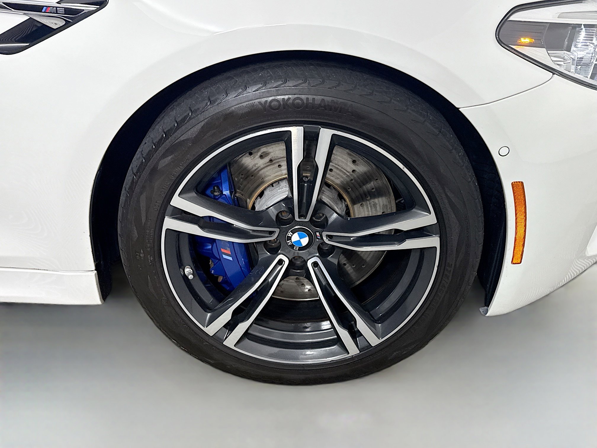 Used 2019 BMW M5 w/ Executive Package image 32