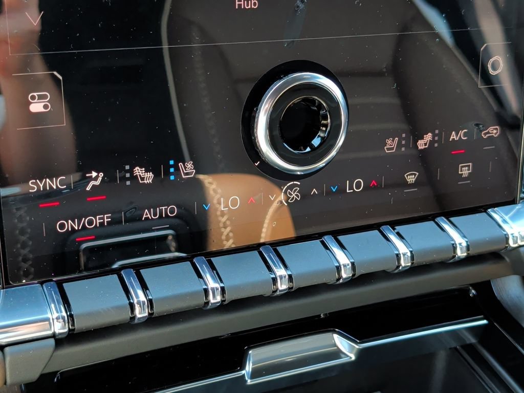 New 2026 GMC Yukon XL Denali Ultimate AWD/4WD image 28