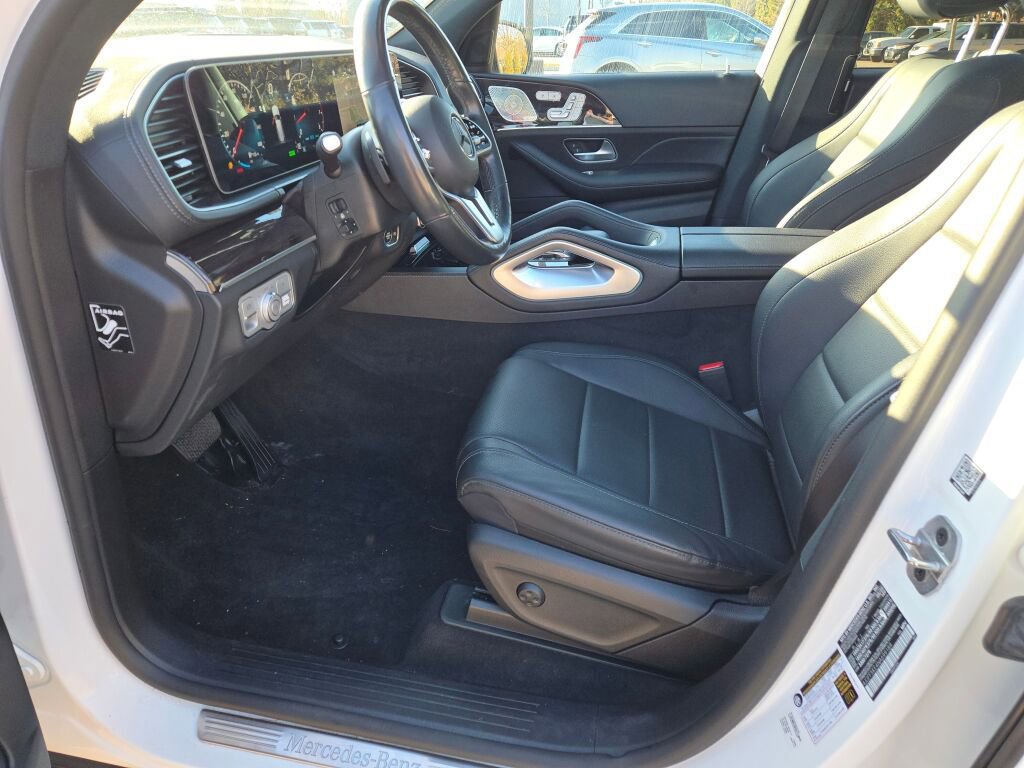Used 2022 Mercedes-Benz GLS 450 4MATIC image 25