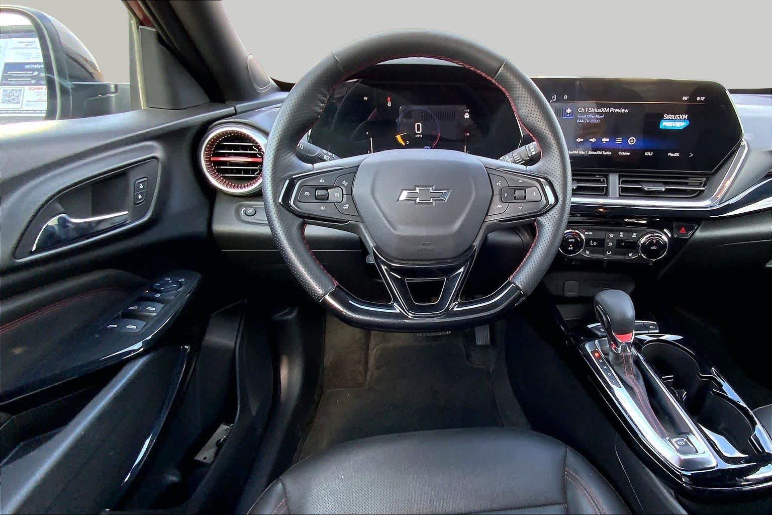 Used 2025 Chevrolet Trax RS w/ Driver Confidence Package FWD image 6