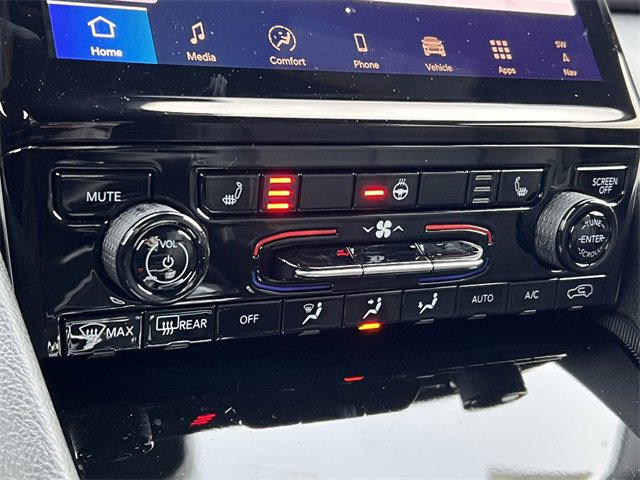 New 2025 Jeep Grand Cherokee Limited w/ Black Appearance Package image 28