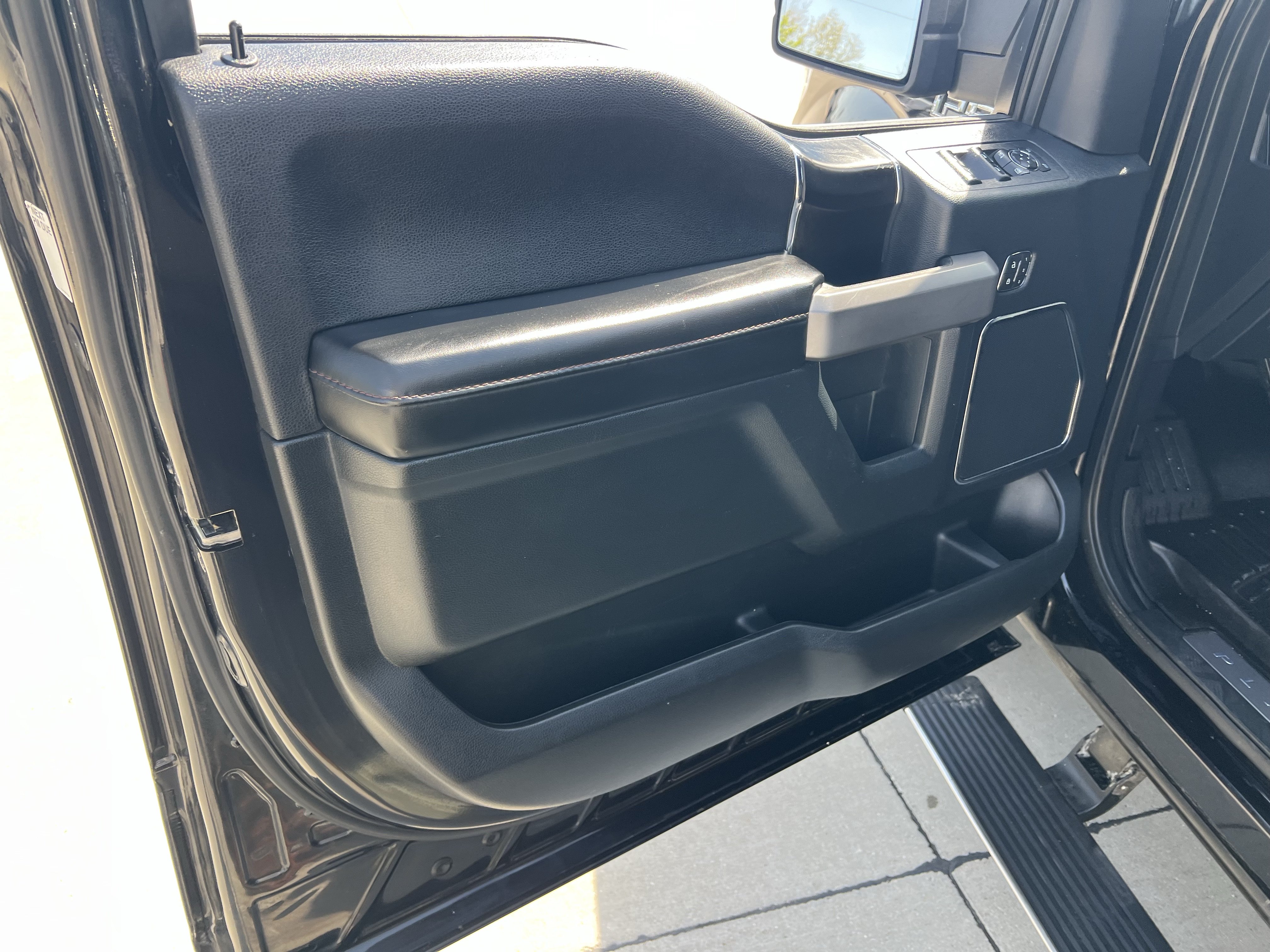 Used 2020 Ford F150 Platinum AWD/4WD image 18