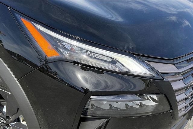 New 2026 Nissan Rogue SV image 10