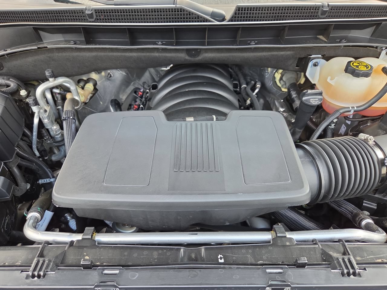 Used 2023 GMC Yukon SLT RWD image 30