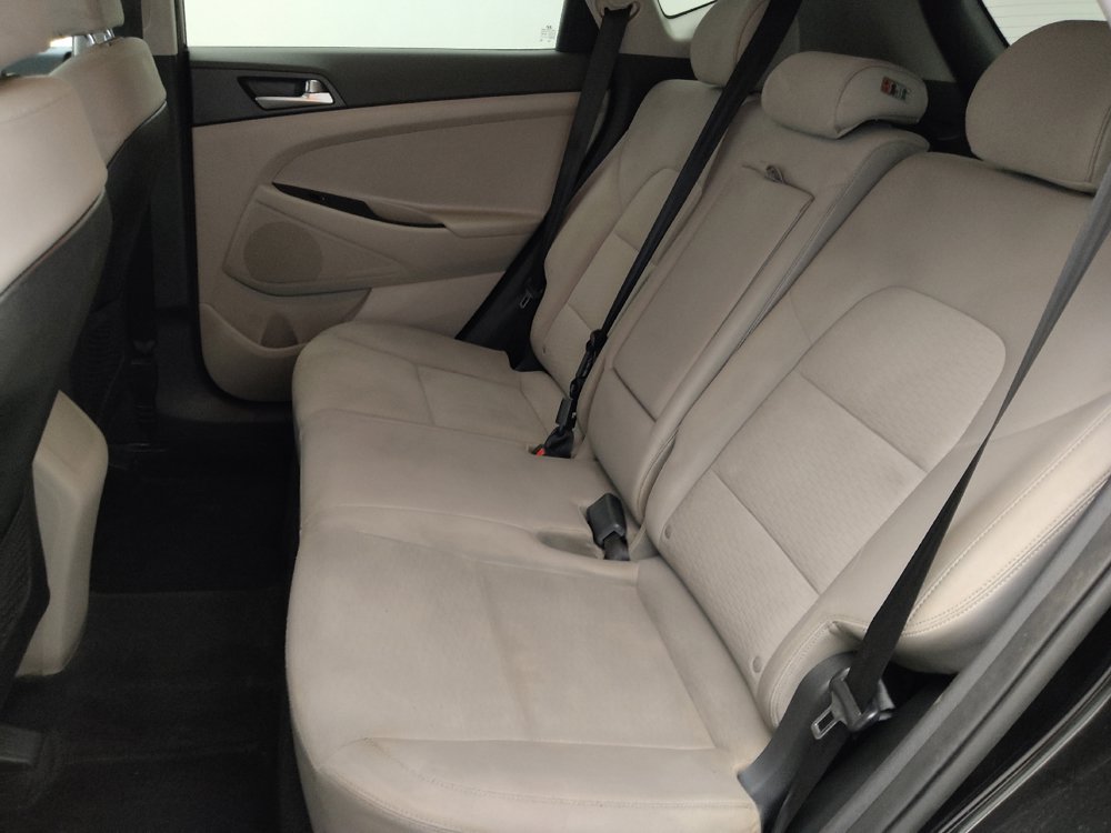 Used 2019 Hyundai Tucson SE FWD image 18
