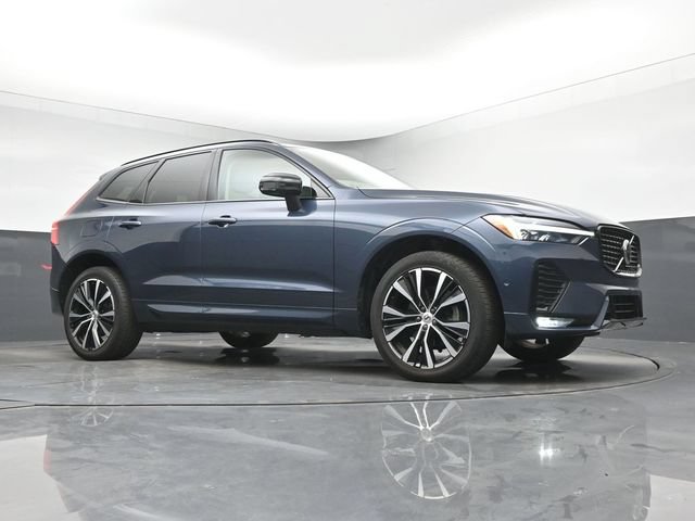 Used 2024 Volvo XC60 B5 Plus w/ Protection Package Premier AWD/4WD image 10