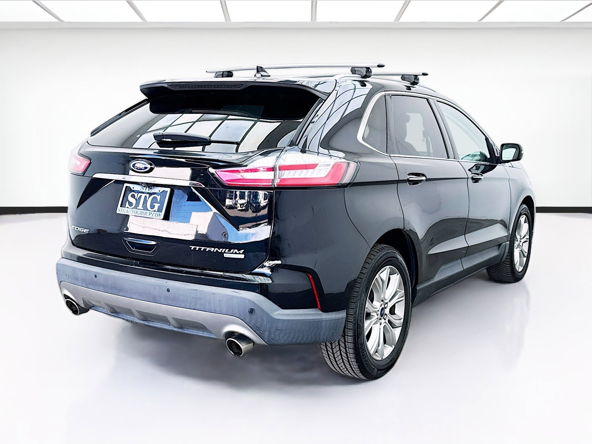 Used 2019 Ford Edge Titanium image 4