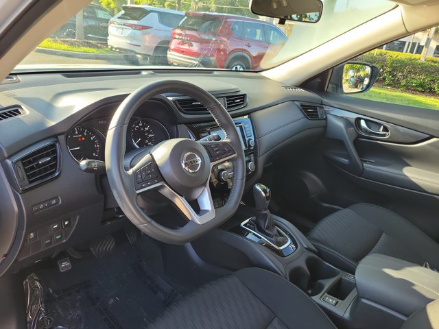 Used 2018 Nissan Rogue SV FWD image 18