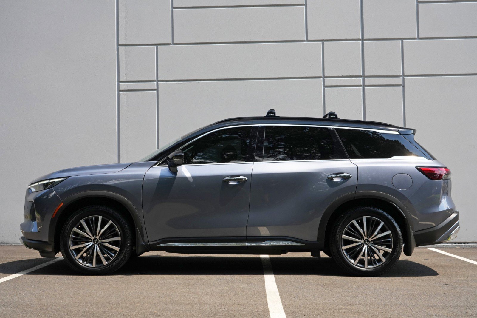 Used 2022 INFINITI QX60 Autograph w/ Cargo Package FWD image 9