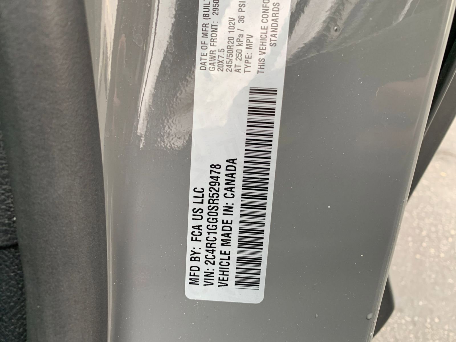 Used 2025 Chrysler Pacifica Limited image 33