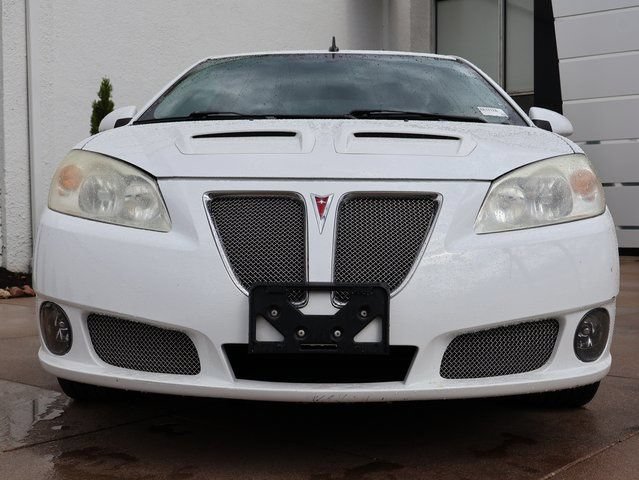 Used 2009 Pontiac G6 GXP w/ Sun And Sound Plus Package FWD image 2