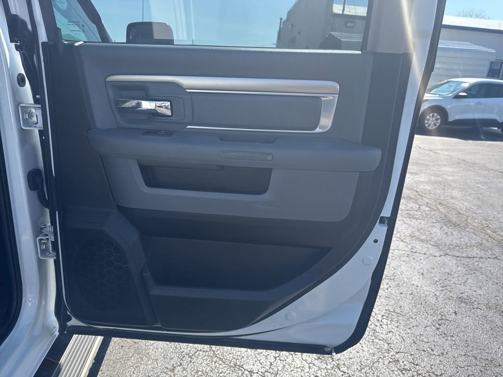 Used 2016 RAM 1500 Big Horn image 33