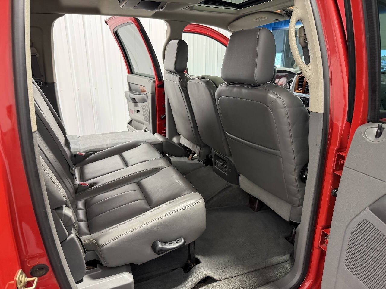 Used 2006 Dodge Ram 3500 Truck Laramie w/ Protection Group AWD/4WD image 26