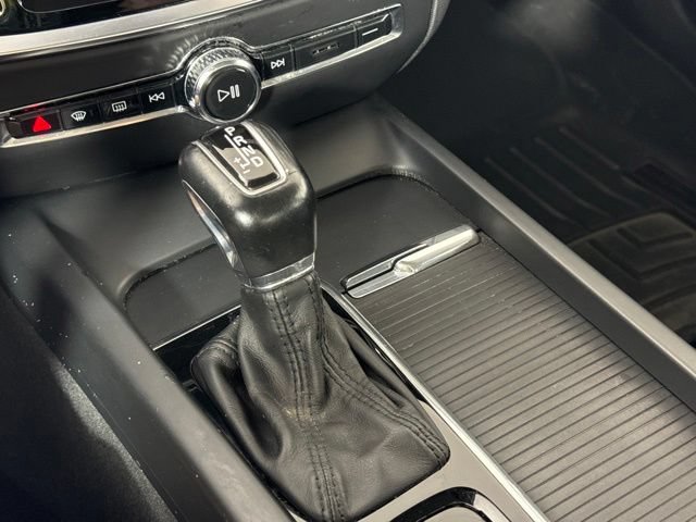 Used 2019 Volvo S60 T6 Momentum w/ Multimedia Package AWD/4WD image 24