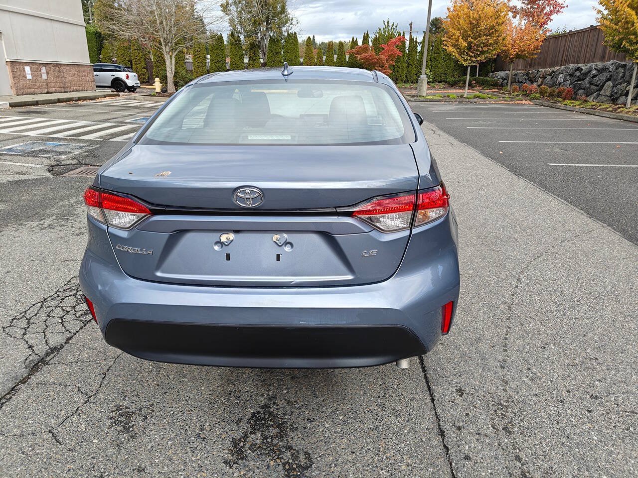 Used 2023 Toyota Corolla LE FWD image 6