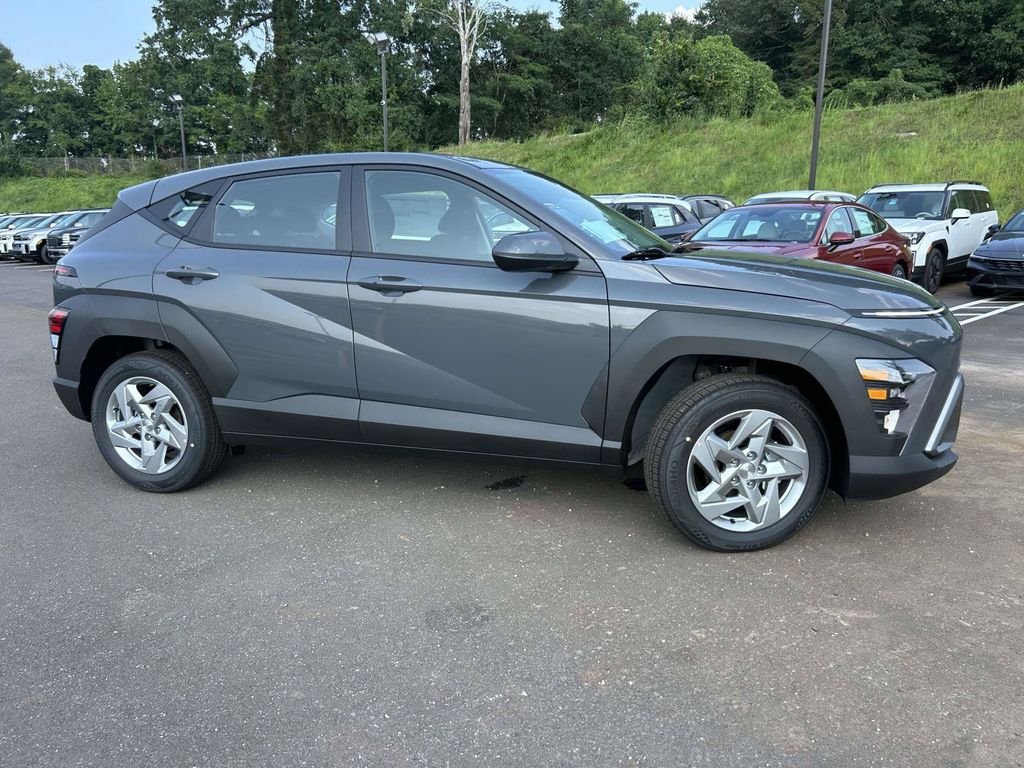 New 2026 Hyundai Kona SE FWD image 2
