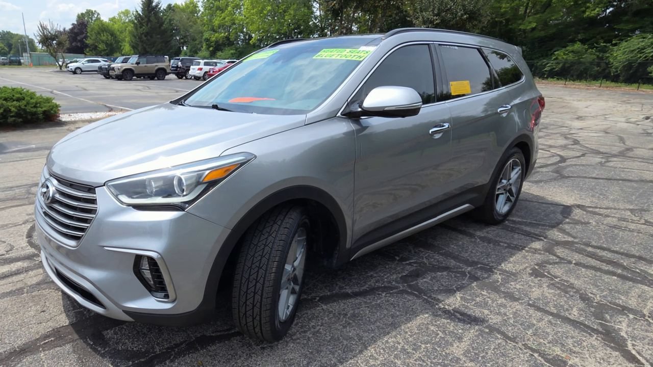 Used 2019 Hyundai Santa Fe XL FWD image 4
