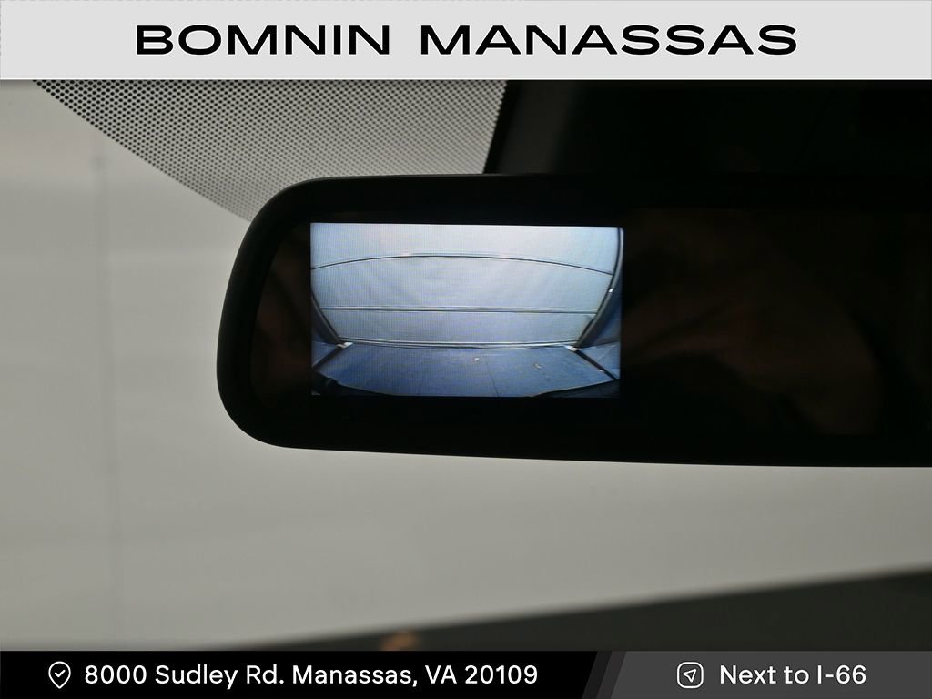 Used 2024 Chevrolet Express 3500 LT w/ LT Preferred Equipment Group image 17