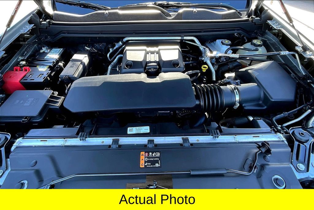 Used 2023 Chevrolet Colorado ZR2 w/ ZR2 Convenience Package III image 9