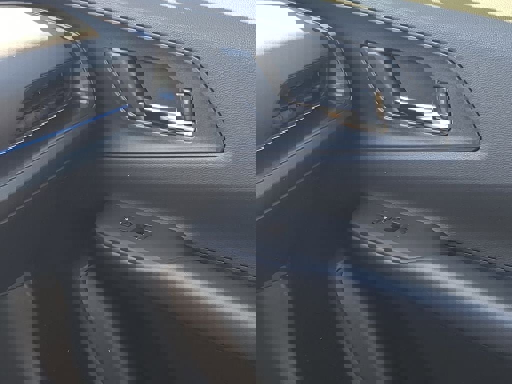 New 2026 Toyota Prius Plug-In Hybrid image 23