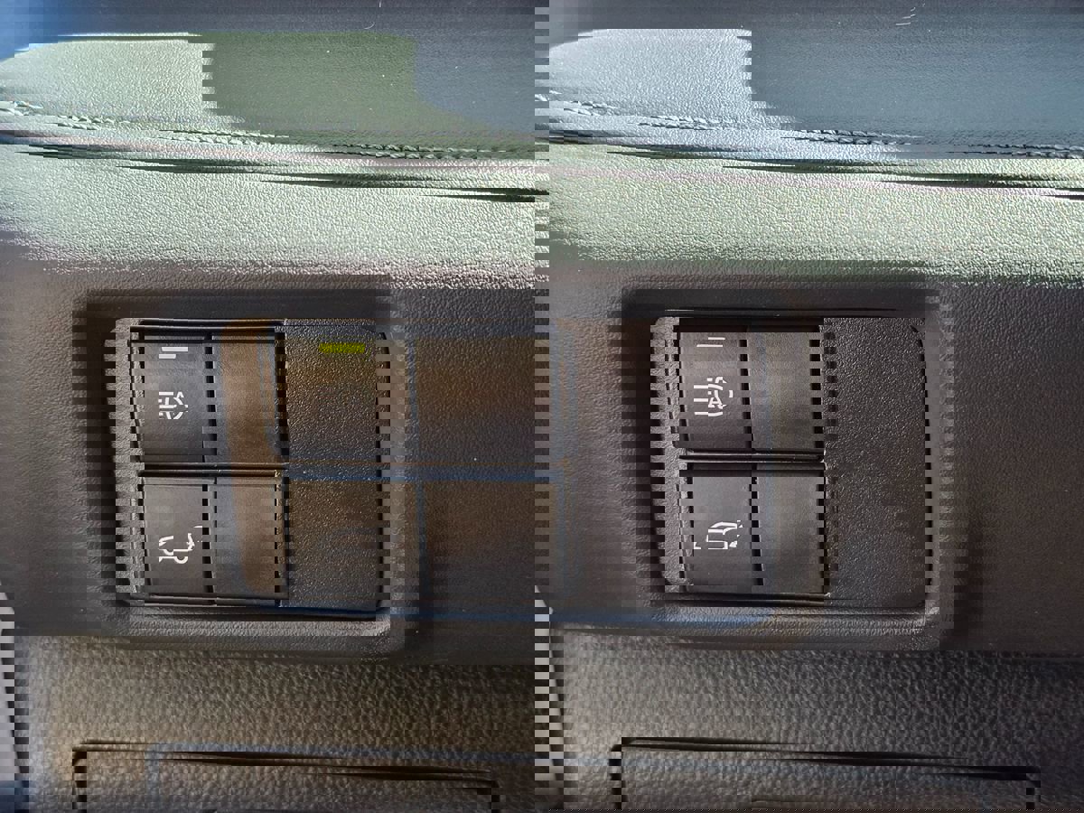 Used 2020 Toyota Highlander XLE image 51