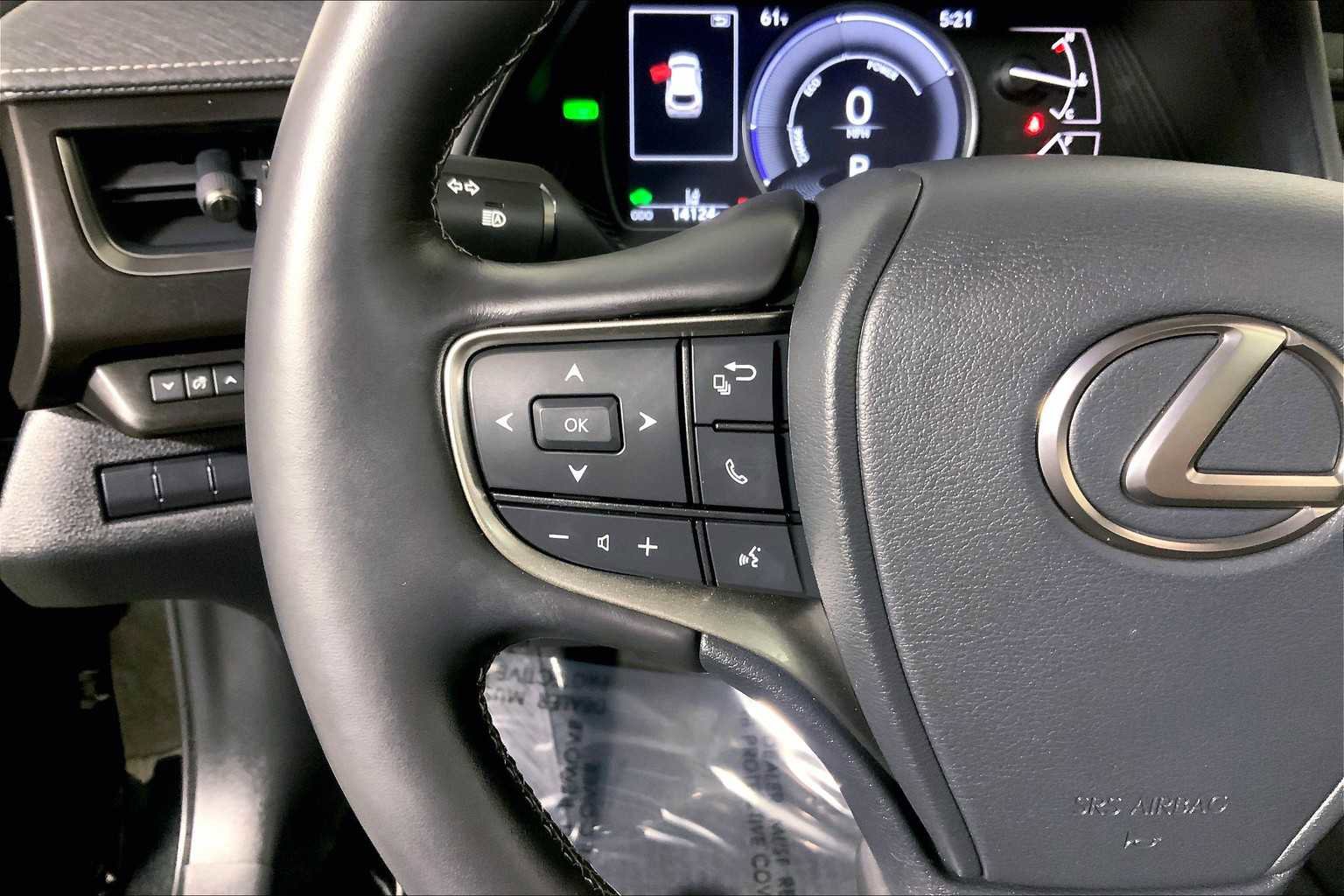 Used 2022 Lexus UX 250h w/ Premium Package image 23