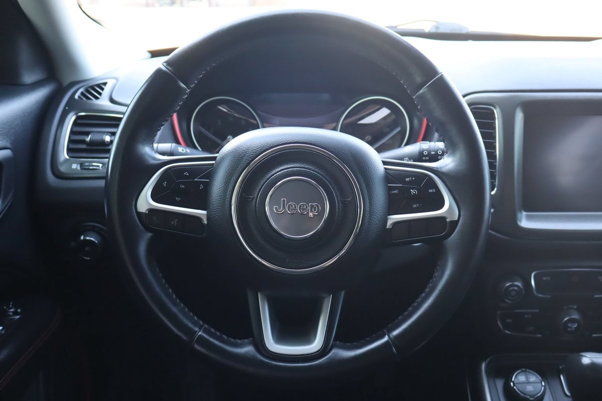 Used 2017 Jeep Compass Trailhawk w/ Popular Equipment Group AWD/4WD image 18