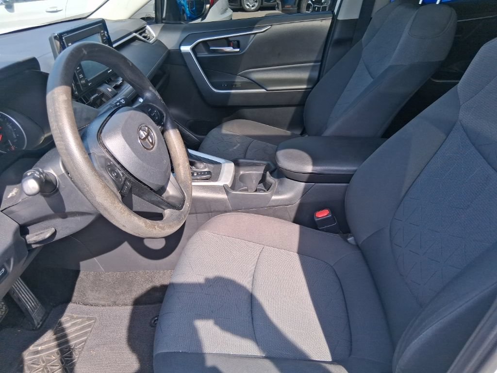 Used 2021 Toyota RAV4 XLE w/ Convenience Package AWD/4WD image 13