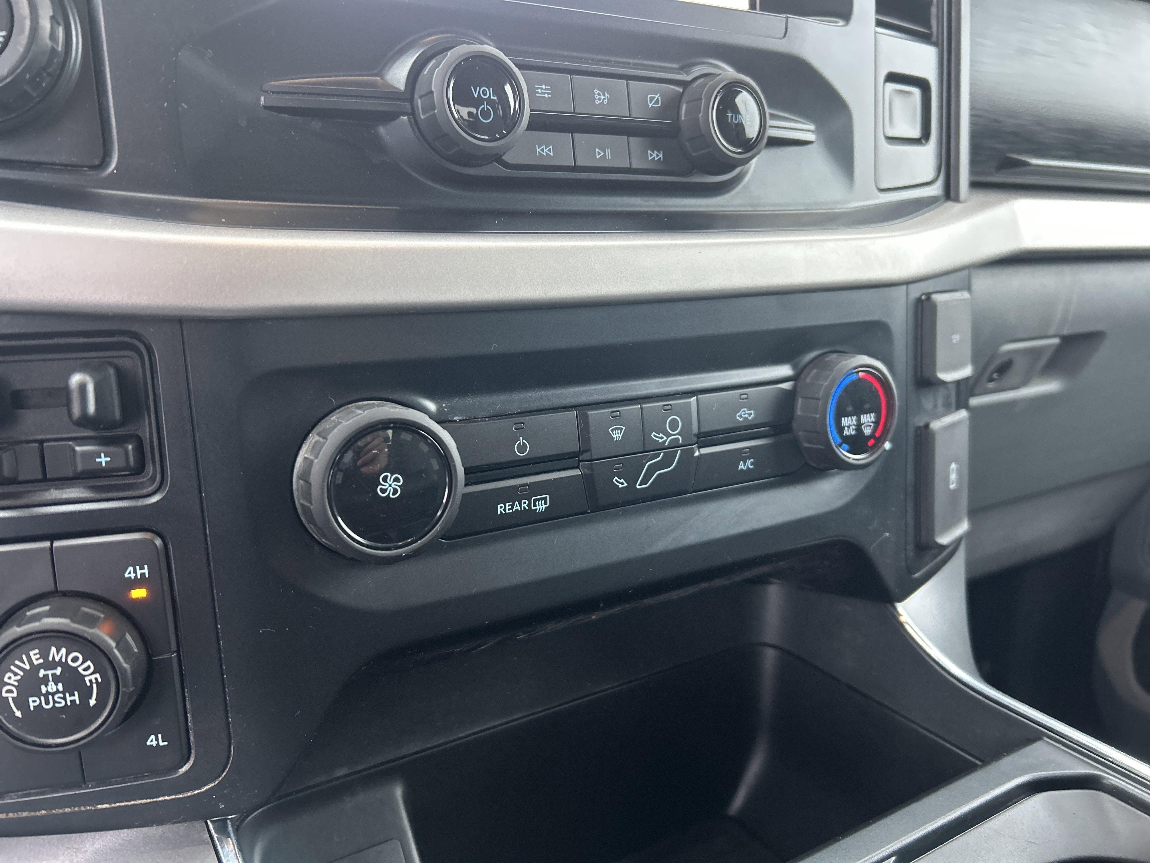 Used 2021 Ford F150 XLT w/ Max Trailer Tow Package image 20