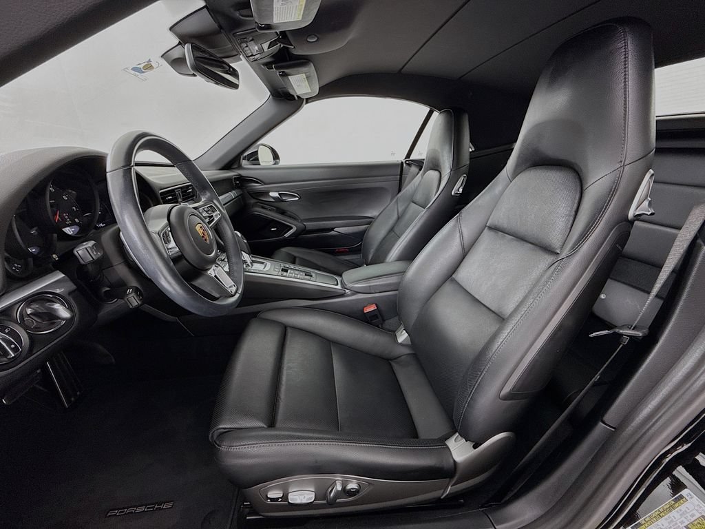 Certified 2019 Porsche 911 Carrera RWD image 5