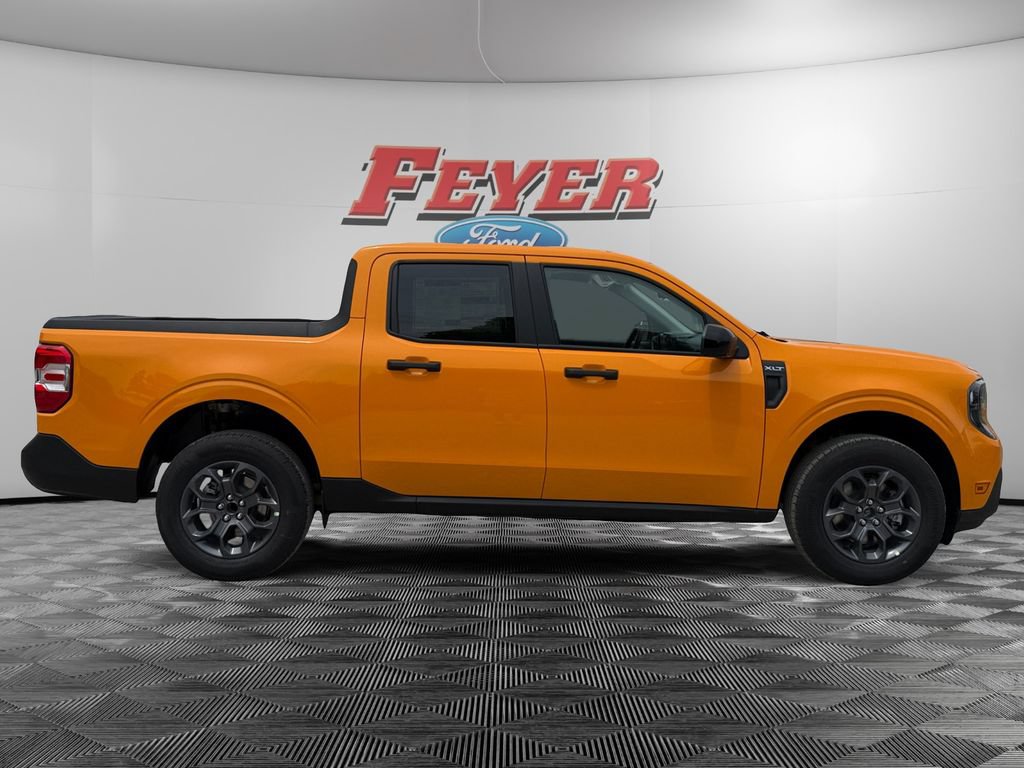 New 2026 Ford Maverick XLT w/ XLT Luxury Package FWD image 8