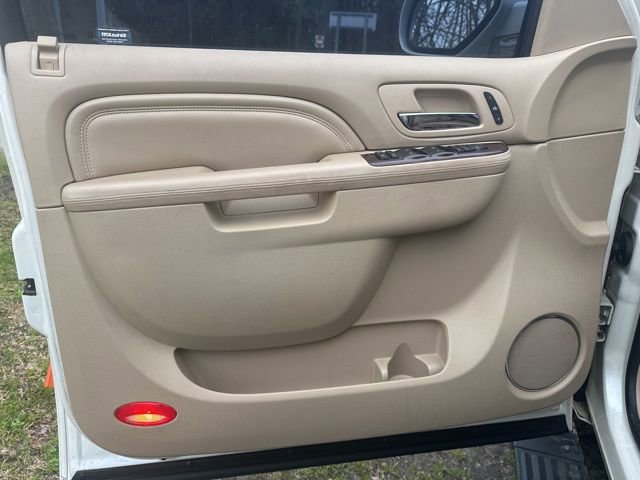 Used 2014 Cadillac Escalade Premium image 14
