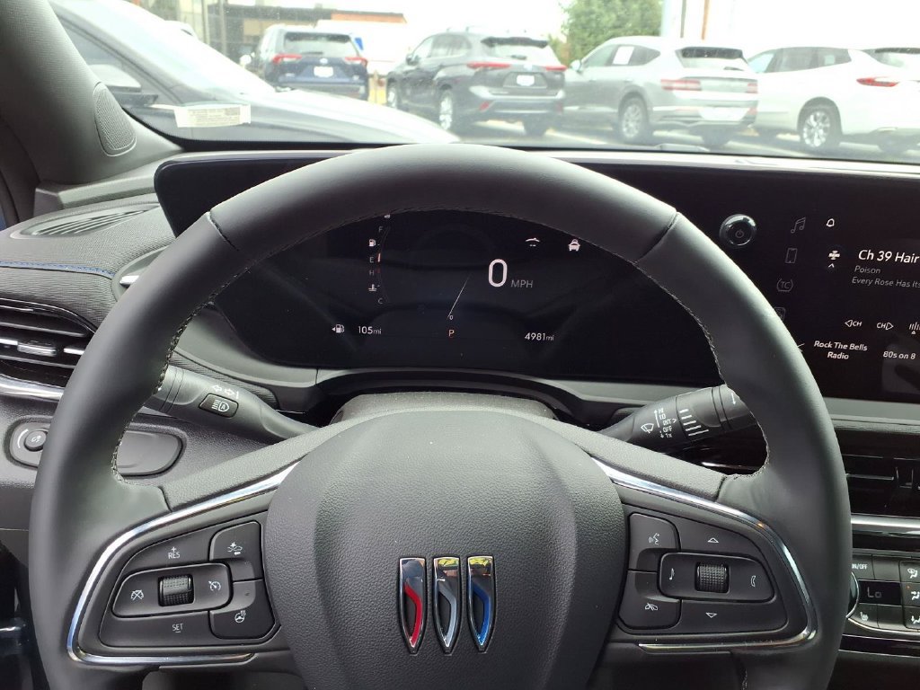 Used 2025 Buick Envista Sport Touring w/ Convenience I Package FWD image 10