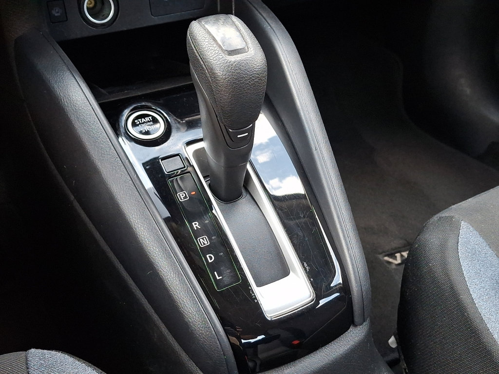 Used 2024 Nissan Versa SV FWD image 28