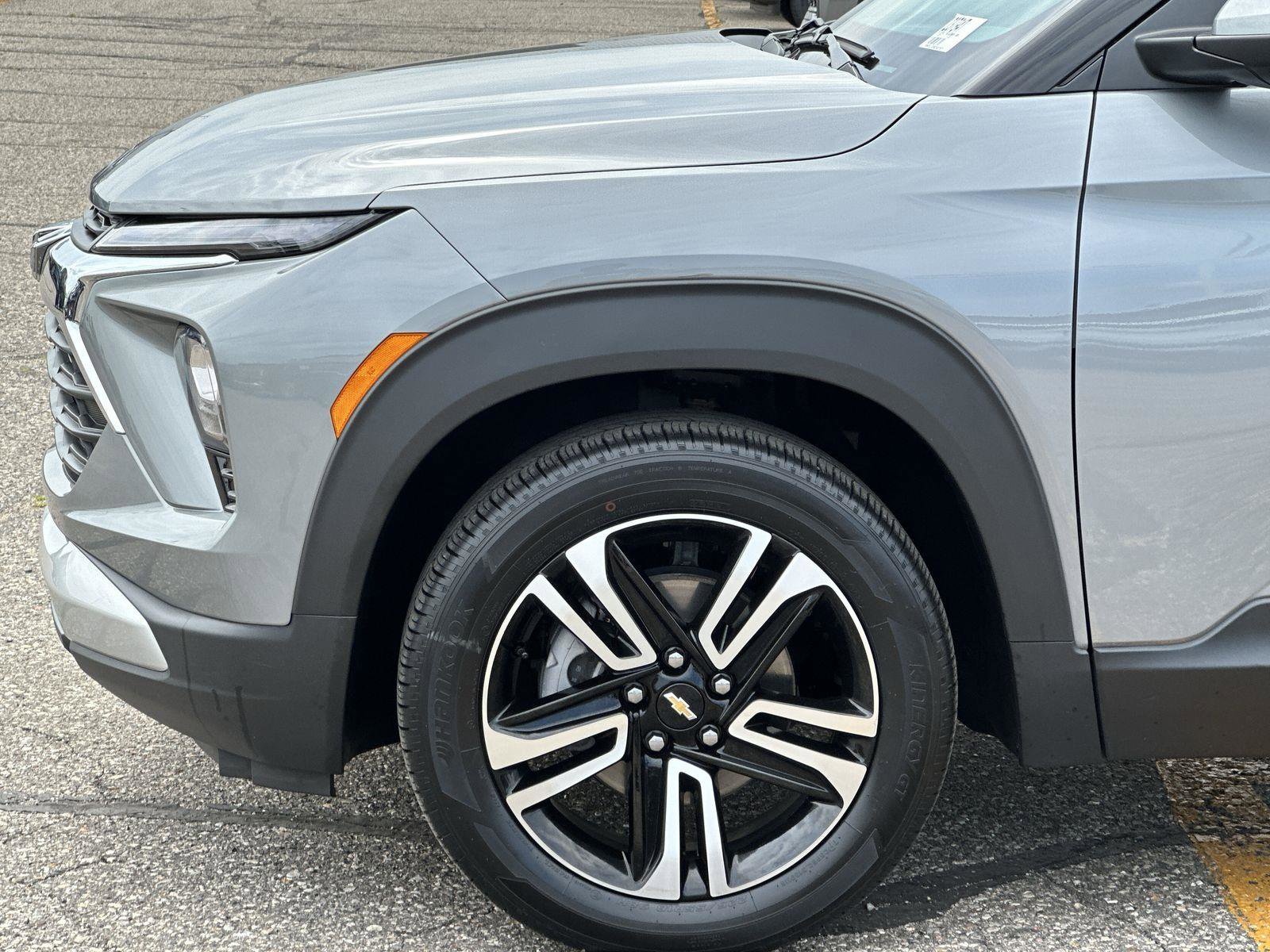 Certified 2024 Chevrolet TrailBlazer LT w/ Driver Confidence Package image 31