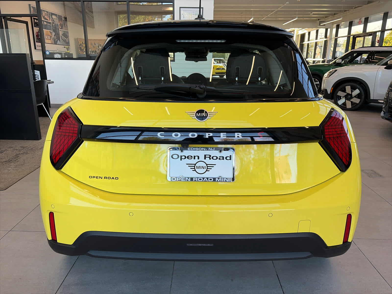Used 2025 MINI Cooper S FWD image 18