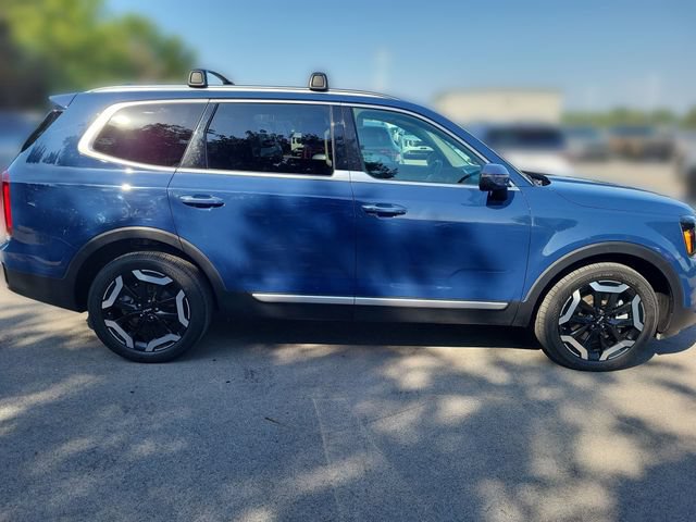 Certified 2024 Kia Telluride S w/ S Sunroof Package AWD/4WD image 9