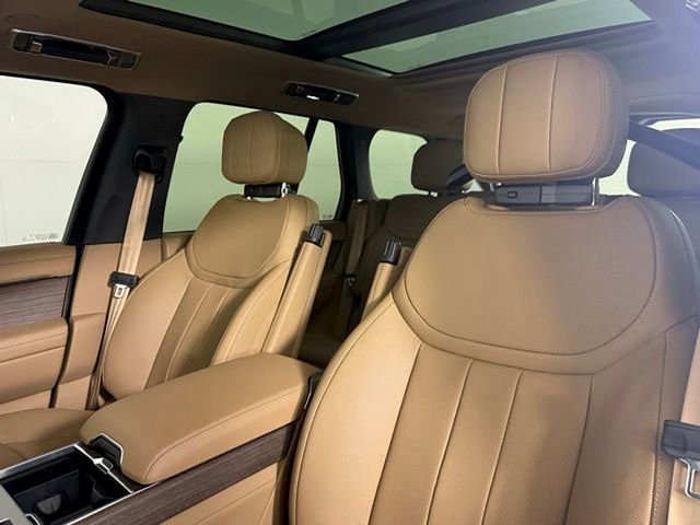 New 2026 Land Rover Range Rover SE AWD/4WD image 6