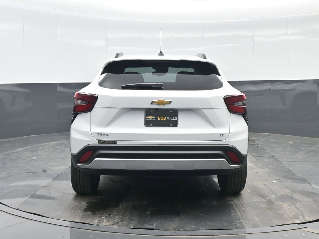 New 2026 Chevrolet Trax LT w/ Sunroof Package image 5