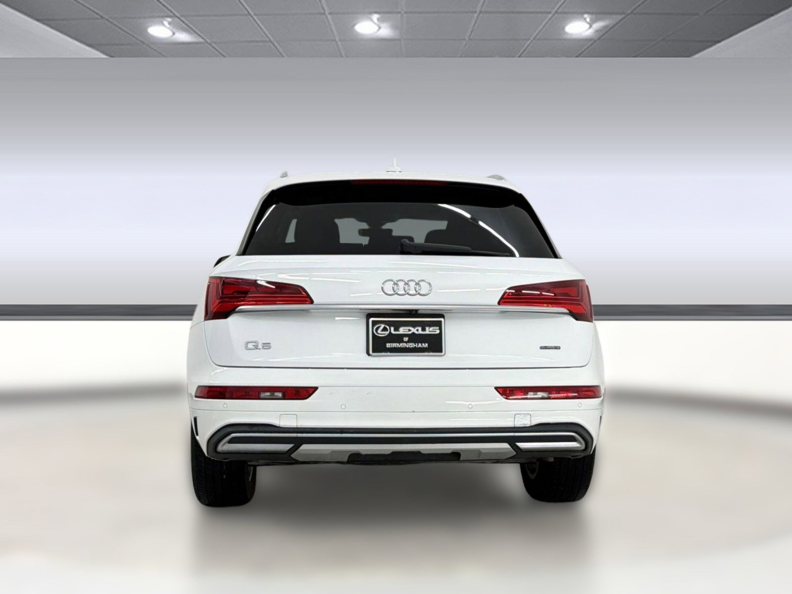 Used 2021 Audi Q5 2.0T Premium w/ Convenience Package AWD/4WD image 10