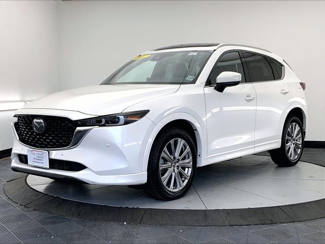 Used 2022 MAZDA CX-5 Signature AWD/4WD image 2