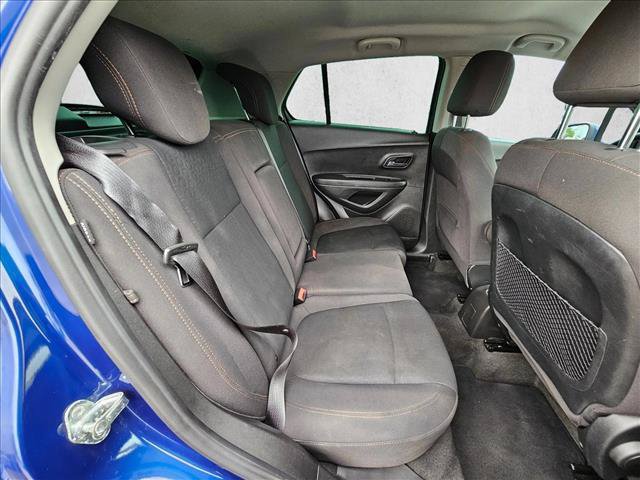 Used 2017 Chevrolet Trax LS FWD image 19