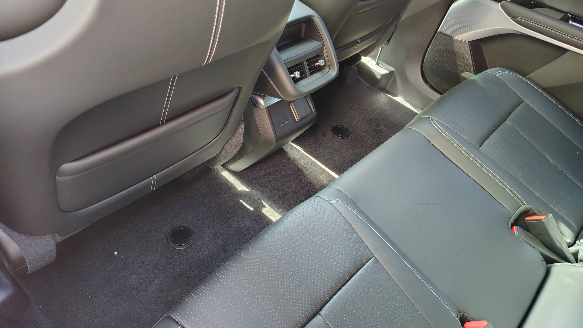 New 2026 Cadillac Lyriq Premium Luxury image 27