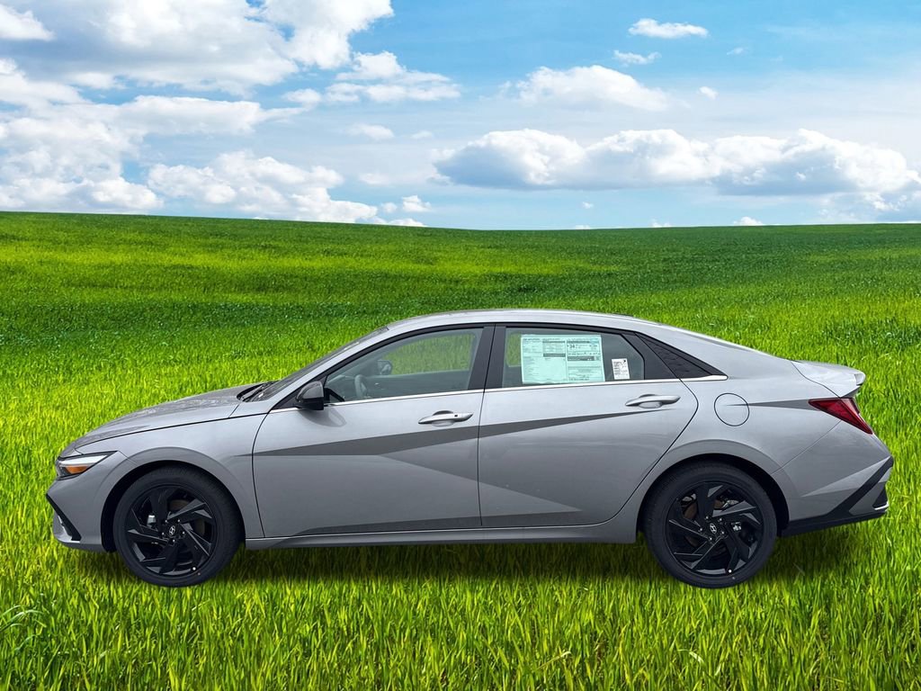 New 2026 Hyundai Elantra SEL Sport image 12