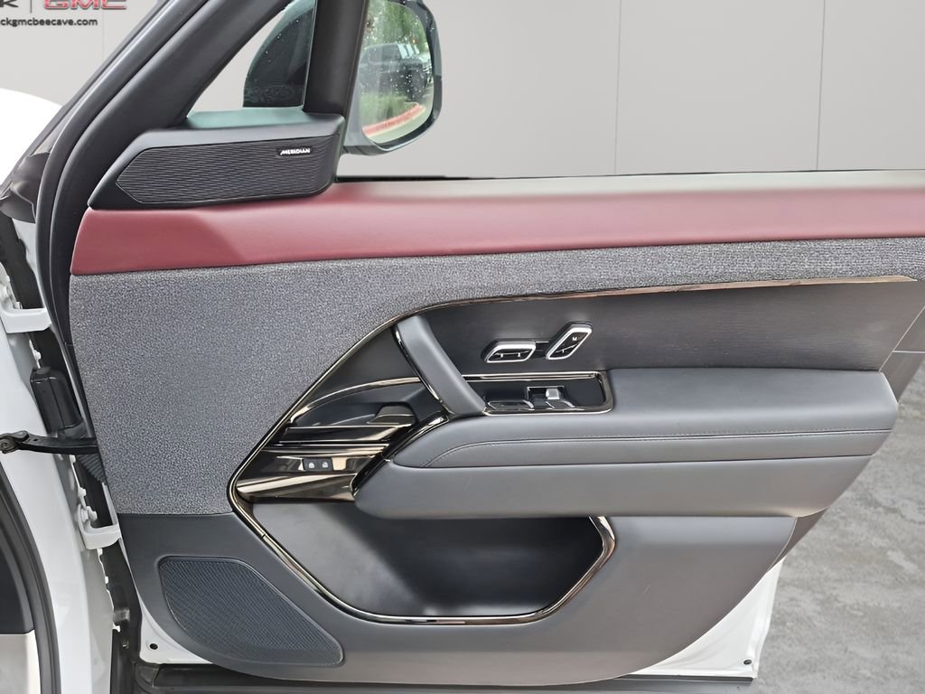 Used 2023 Land Rover Range Rover Sport SE Dynamic image 13