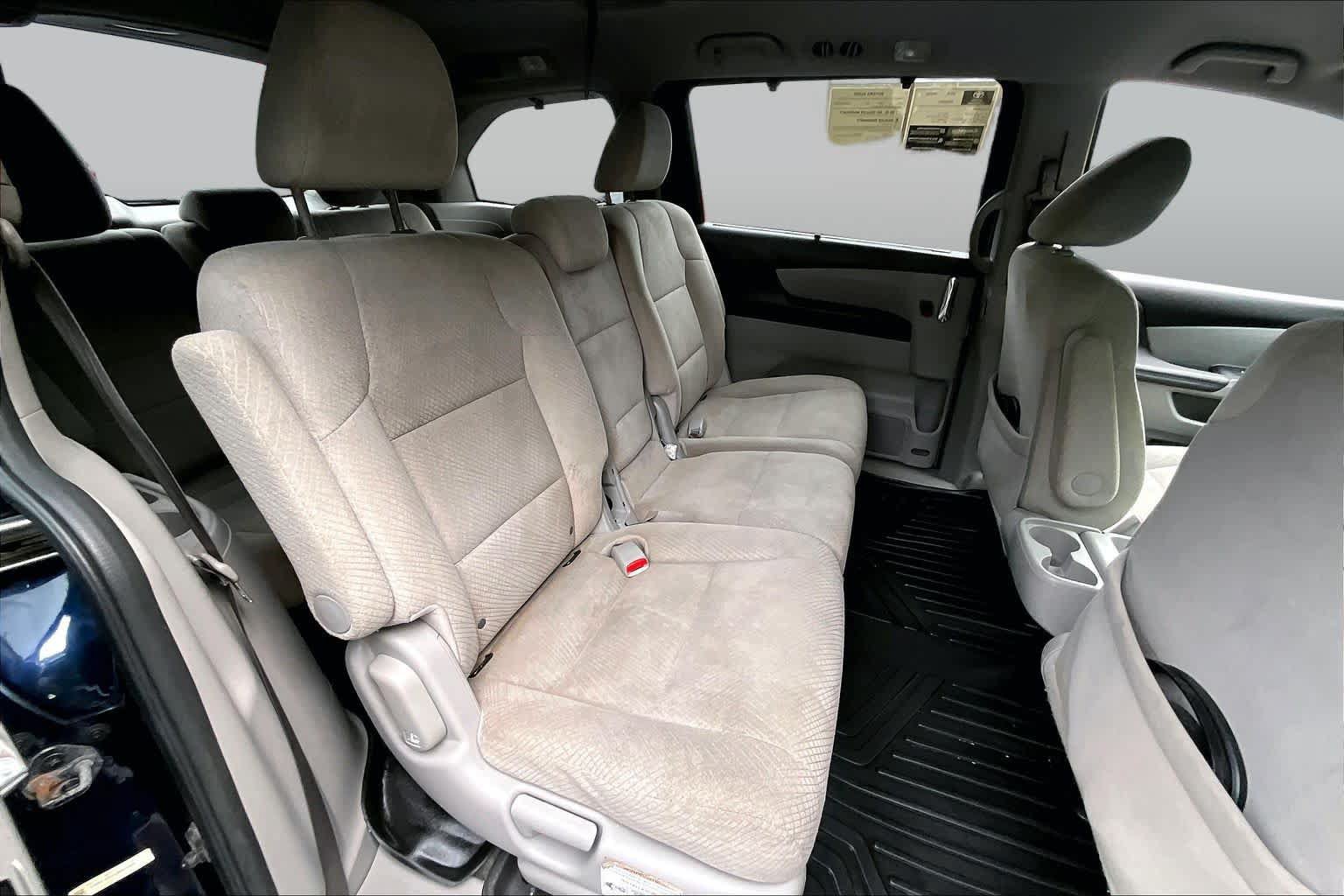 Used 2016 Honda Odyssey SE image 18