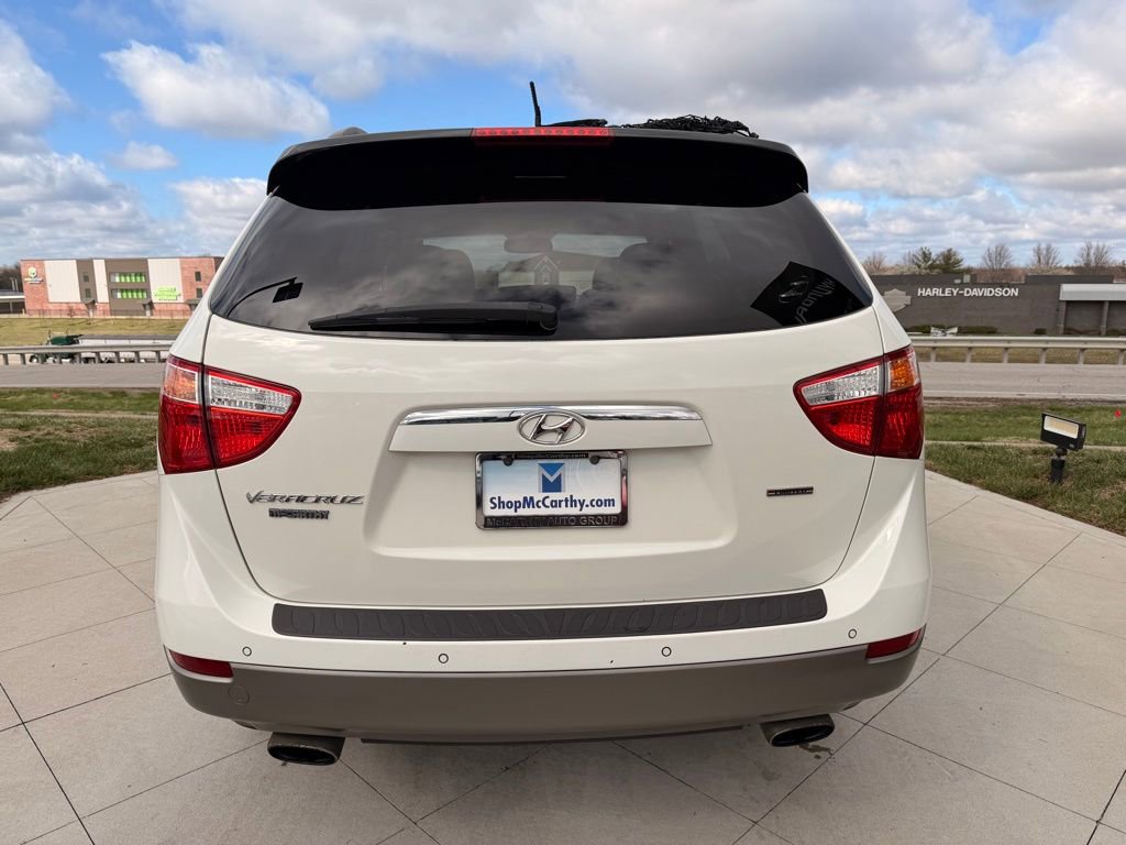 Used 2012 Hyundai Veracruz Limited w/ Entertainment Pkg image 4