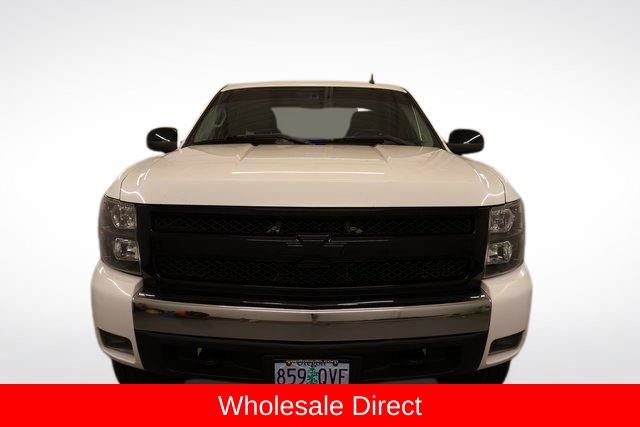 Used 2007 Chevrolet Silverado 1500 LT w/ 1LT Convenience Package AWD/4WD image 6
